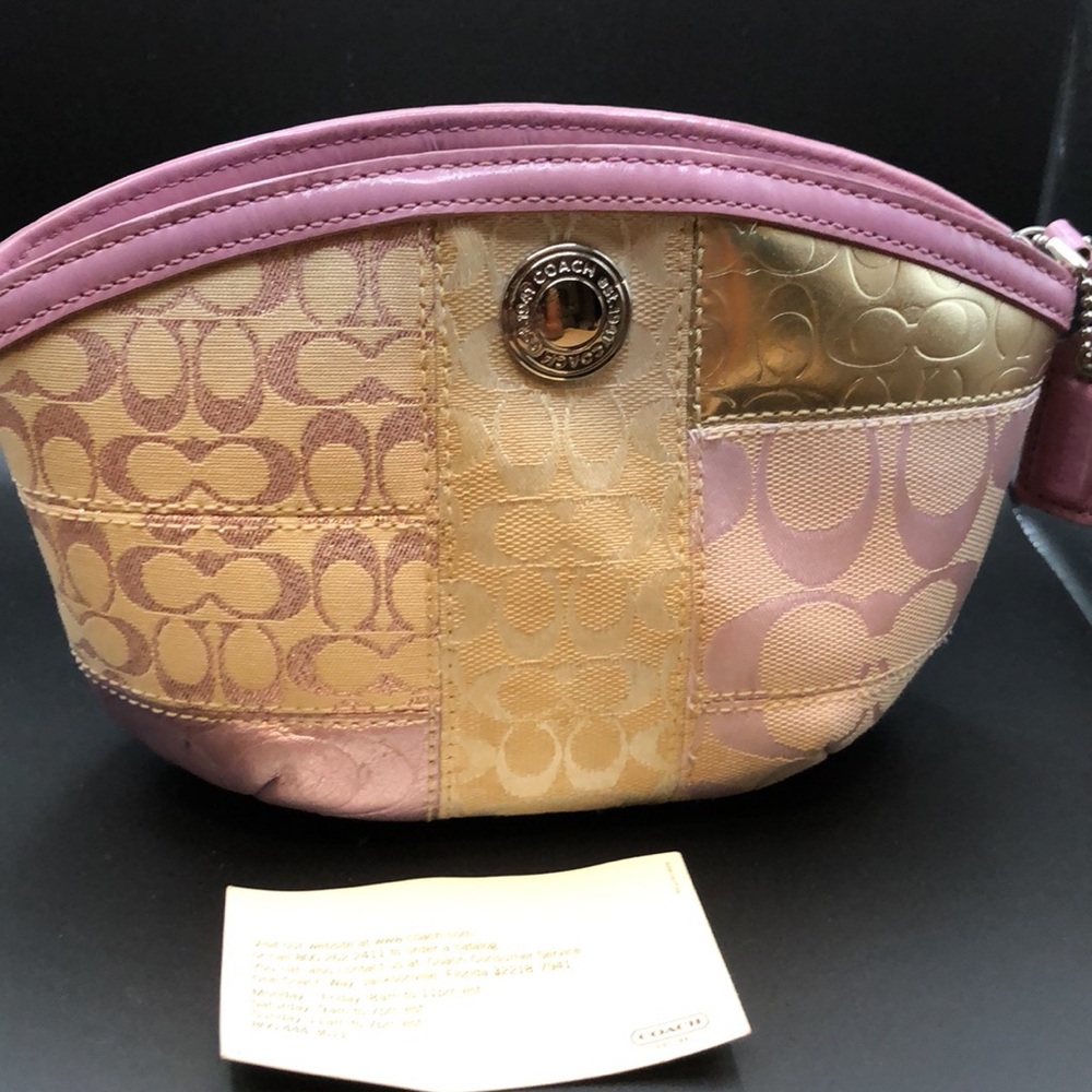 Coach Shiny Metallic Leather Lilac cosmetics bag - Picture 2 of 14